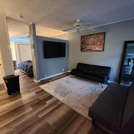 Appartamento Blue Shark *W7* @ Montrose 1Br Private King Loft Houston Esterno foto