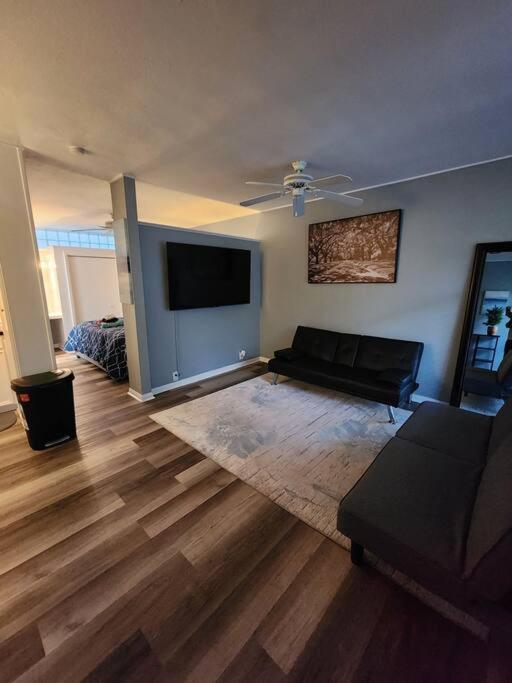 Appartamento Blue Shark *W7* @ Montrose 1Br Private King Loft Houston Esterno foto