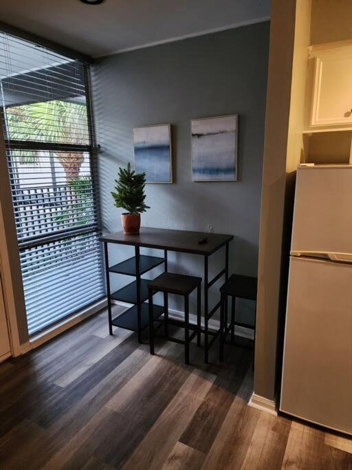 Appartamento Blue Shark *W7* @ Montrose 1Br Private King Loft Houston Esterno foto