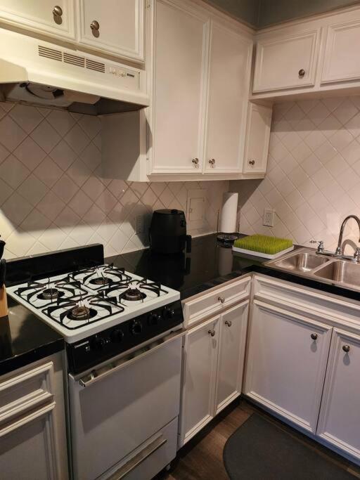 Appartamento Blue Shark *W7* @ Montrose 1Br Private King Loft Houston Esterno foto